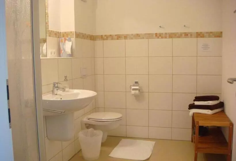 Majatalo Gästehaus Weingut Glas