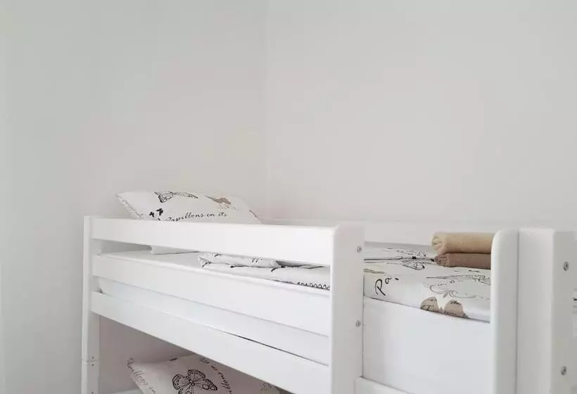 پانسیون Hostel By Guest House Izola