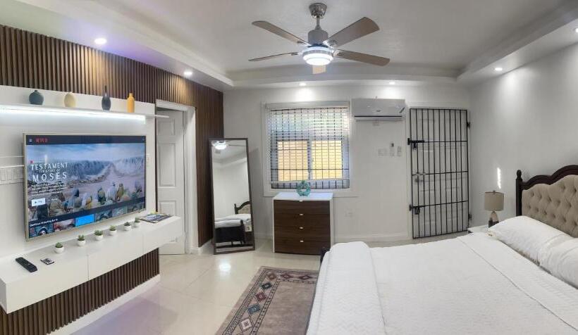 پانسیون Richmond Hartland Suite