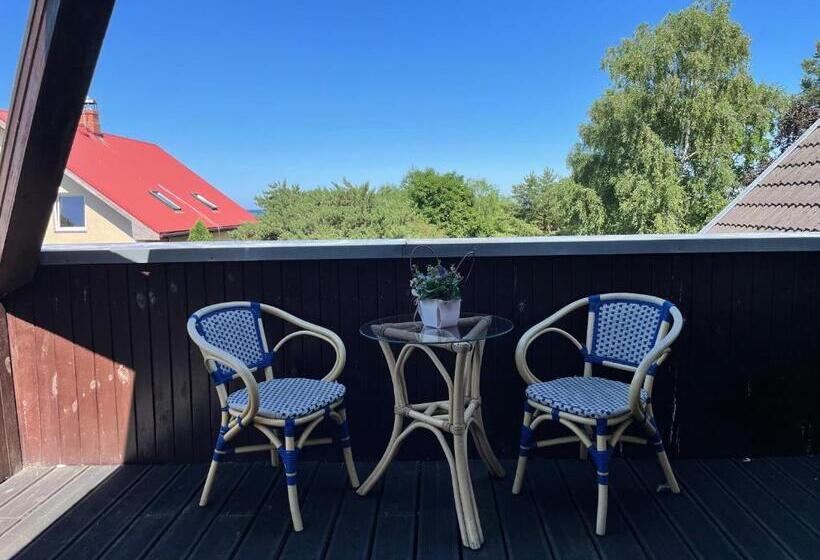 پانسیون Sunrise Beach Villa