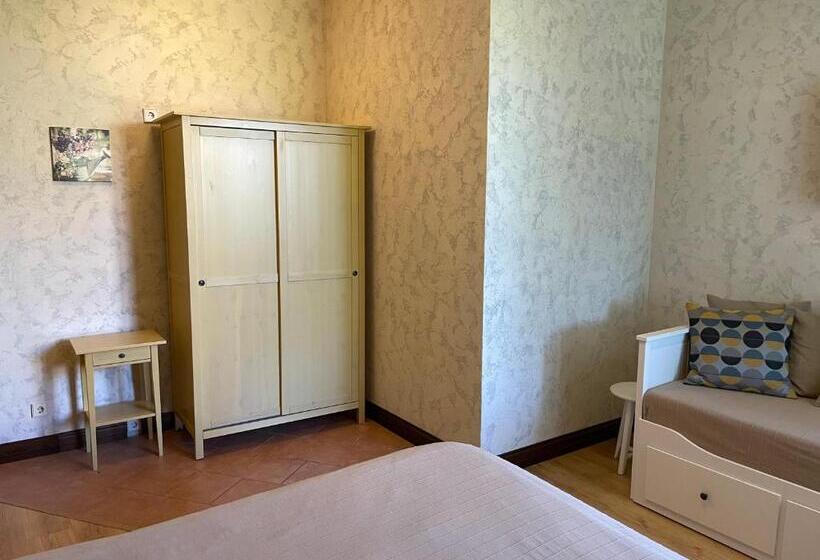 پانسیون Sunrise Beach Villa