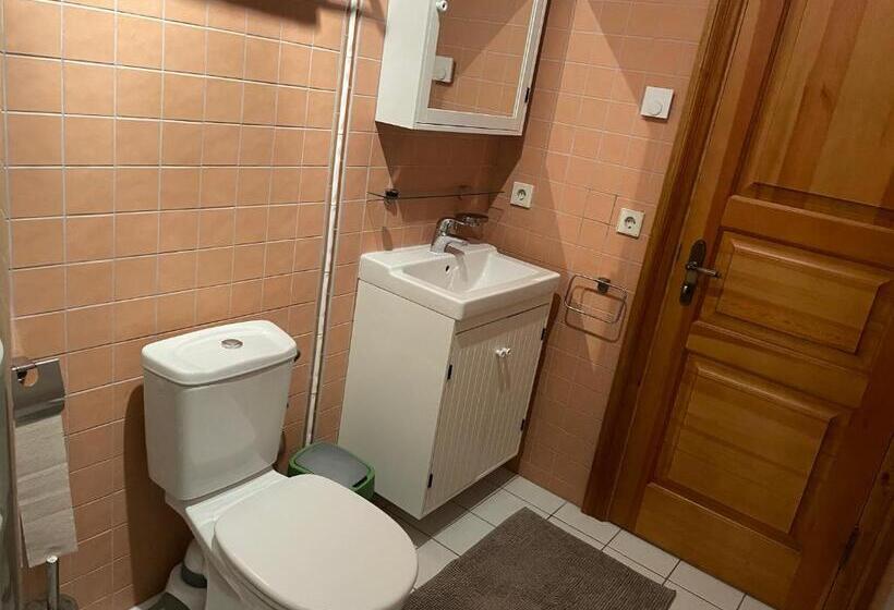 پانسیون Sunrise Beach Villa