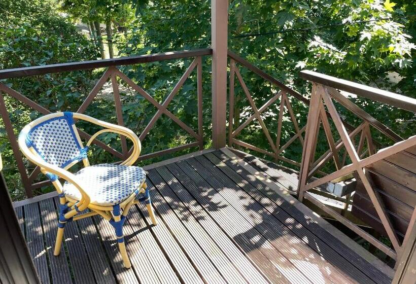 پانسیون Sunrise Beach Villa