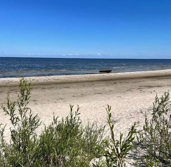 پانسیون Sunrise Beach Villa