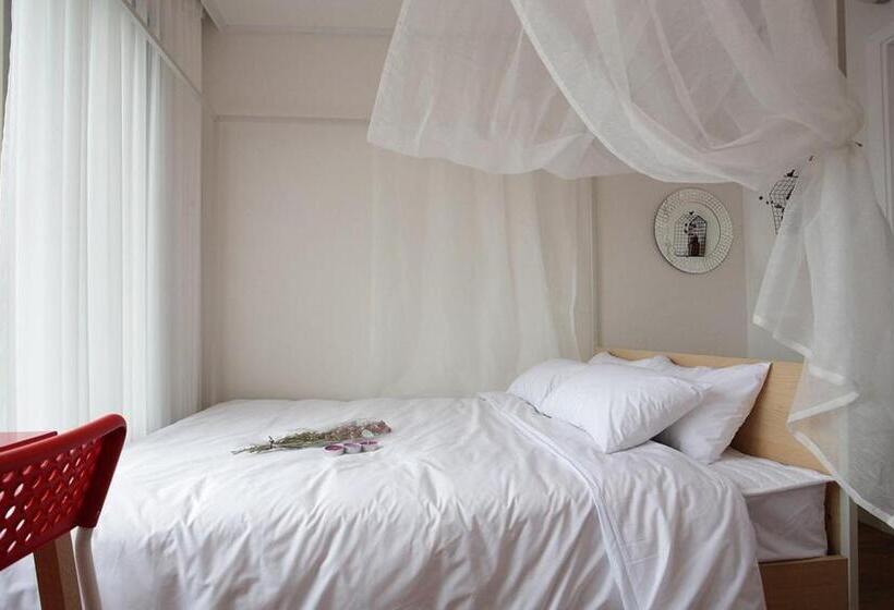 Pensión Taean Gonggan 487