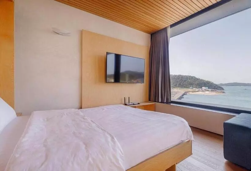 Taean Beach Resort Pension