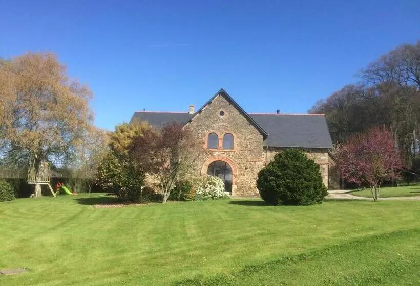 Aamiaismajoitus (B&B) La Chambre Montbrault