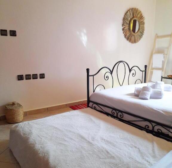 تختخواب و صبحانه Olympe Surf & Yoga