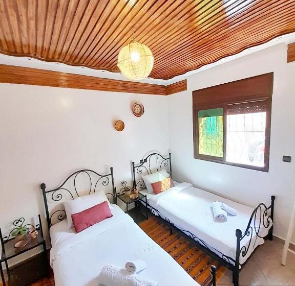 تختخواب و صبحانه Olympe Surf & Yoga