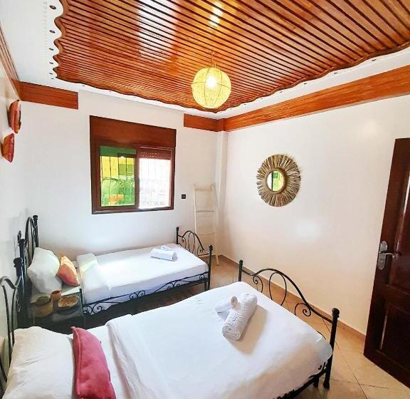 تختخواب و صبحانه Olympe Surf & Yoga