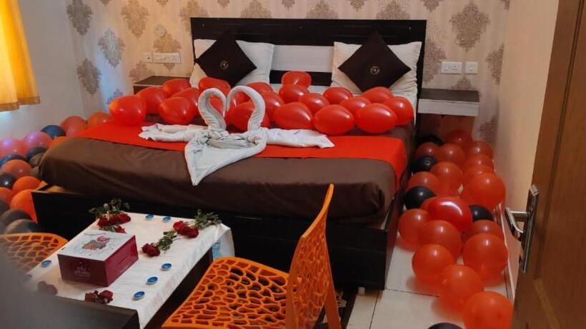 Отель Blue Bell Near Care Hospital Lift Wifi Facilities Best Selling & Best Choice Of Travellers By Morser