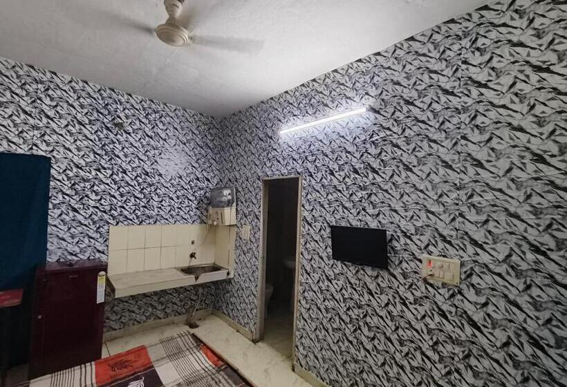 호텔 Kamal Villa Lpu Green Velly Super Deluxe Rooms