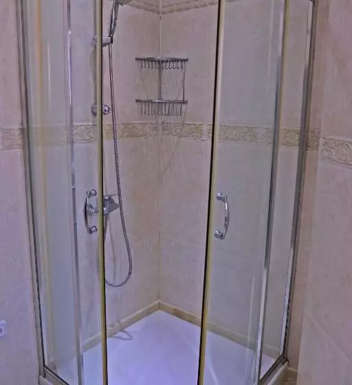 هتل La Casa Blanca