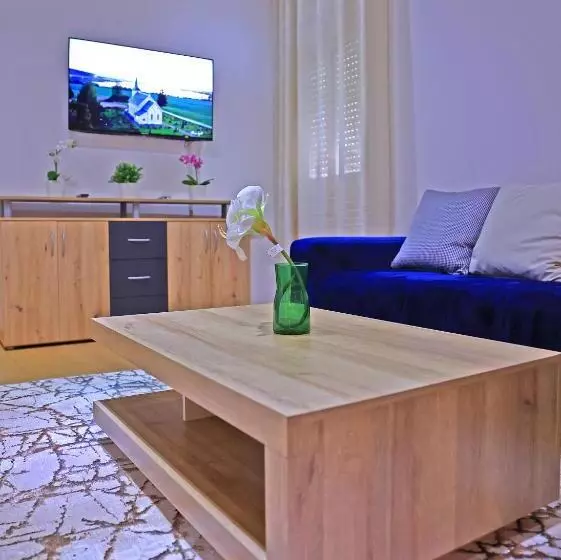 هتل La Casa Blanca