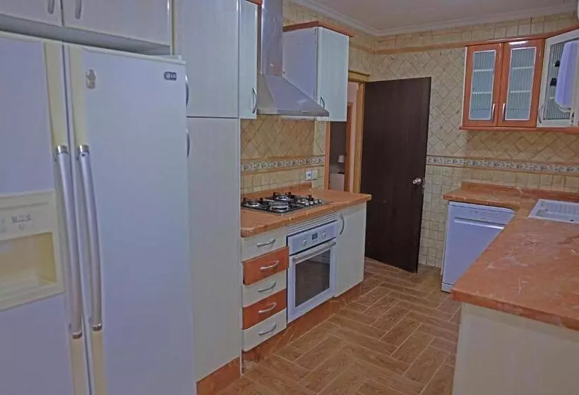 هتل La Casa Blanca