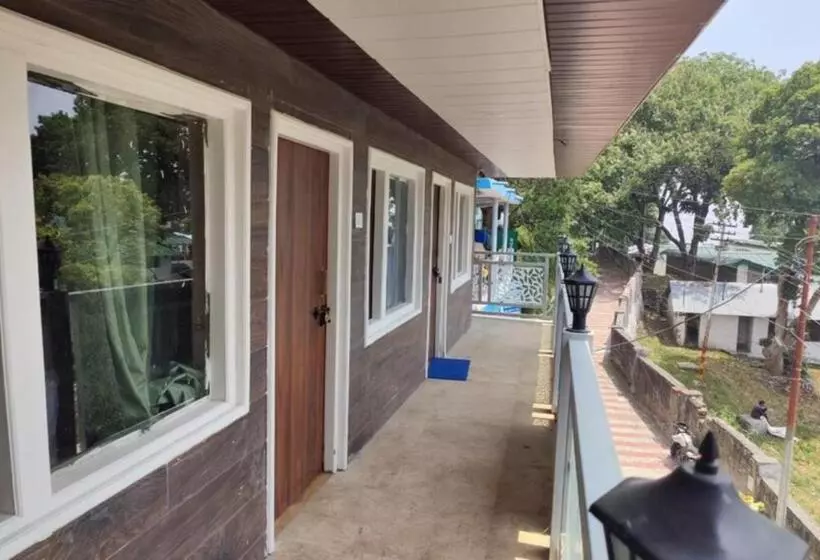 Payal Mall Road Nainital   Lake View Hotel   Prime Location With Spacious Room Quality   Best Seller