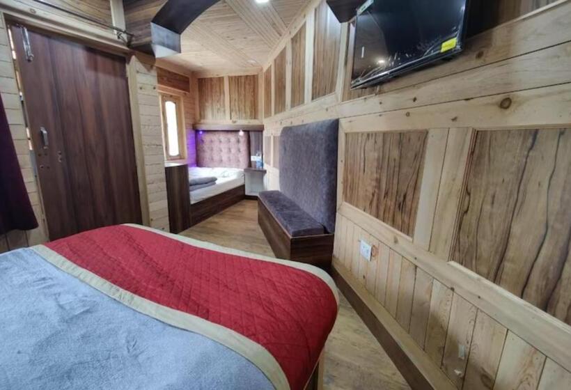 Payal Mall Road Nainital Lake View Hotel Prime Location With Spacious Room Quality Best Seller