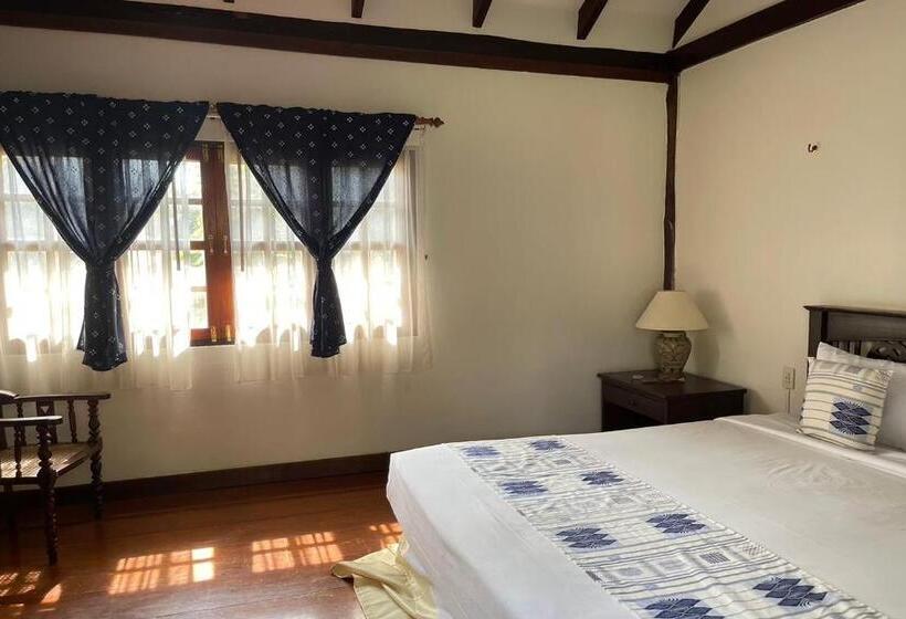 בית מלון כפרי Phu Ing Fah Resort