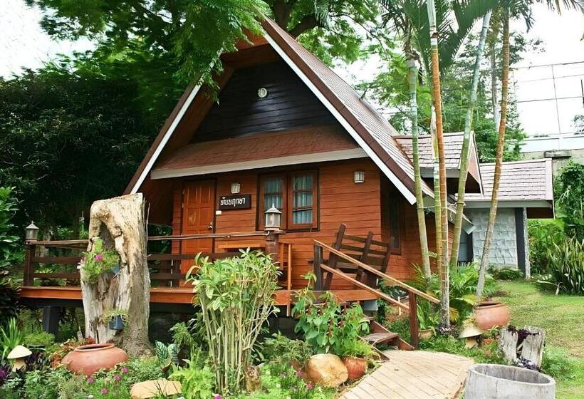 בית מלון כפרי Phu Ing Fah Resort