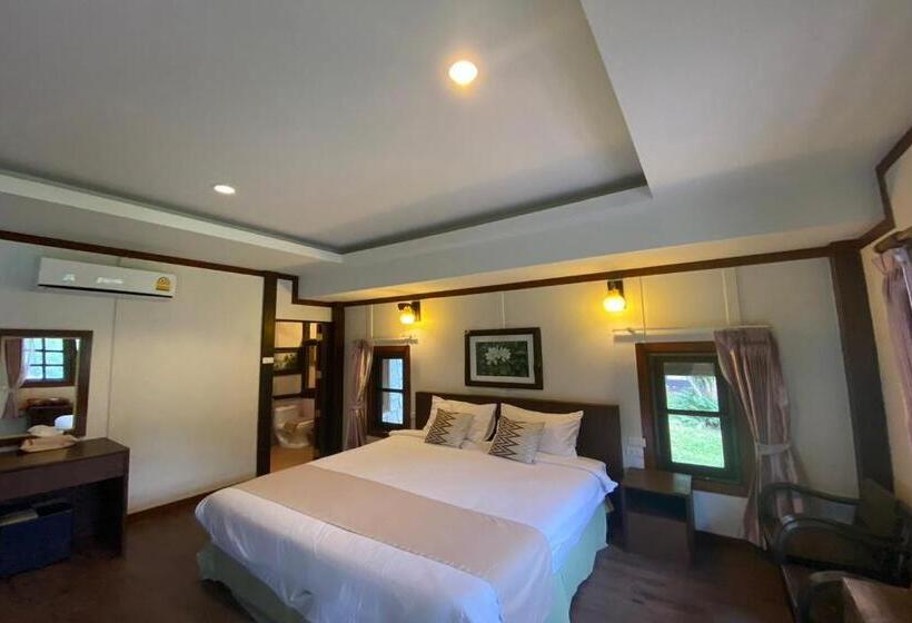 בית מלון כפרי Phu Ing Fah Resort
