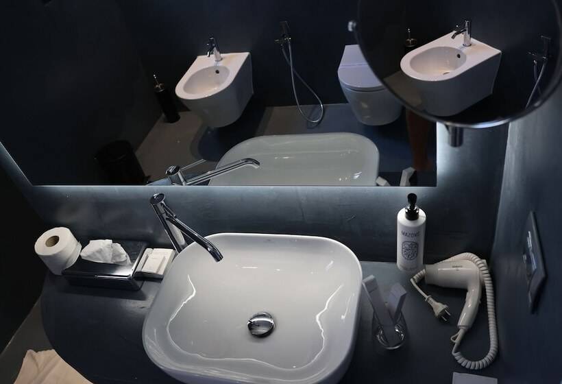 בית מלון כפרי Porta Ksamil