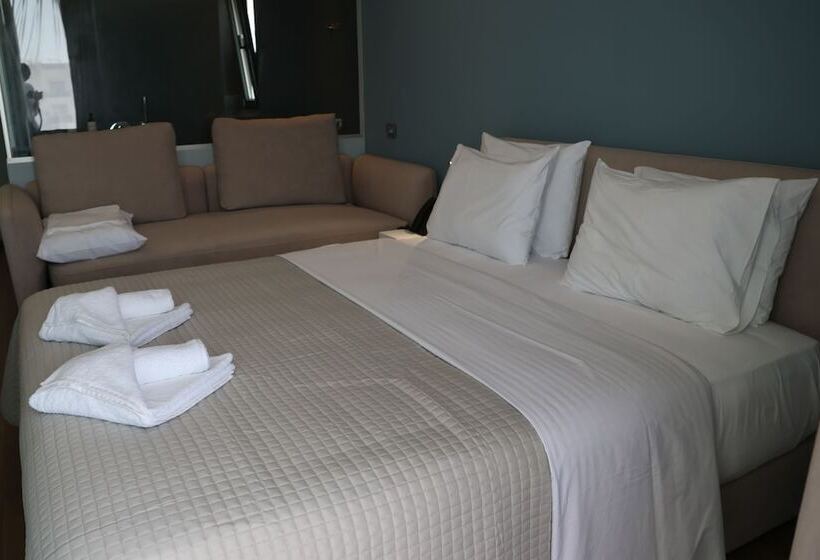 בית מלון כפרי Porta Ksamil