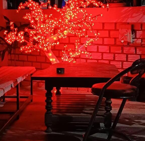 Vangvieng Downtown Hotel 1