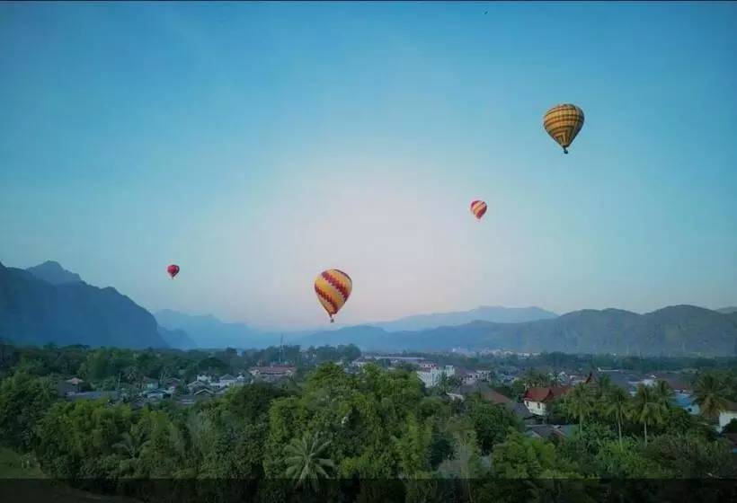 Vangvieng Downtown Hotel 1