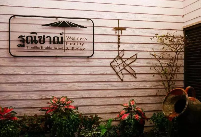 Hotelli Thanicha Resort Amphawa