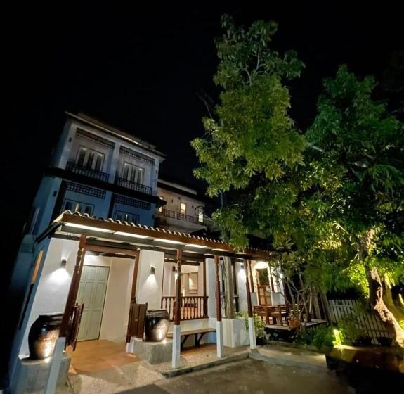 ホテル Thanicha Resort Amphawa