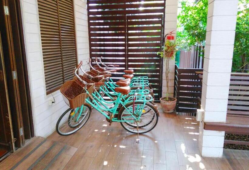 ホテル Thanicha Resort Amphawa