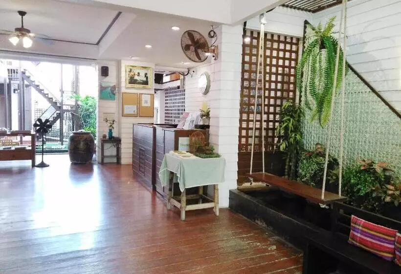 Hotelli Thanicha Resort Amphawa