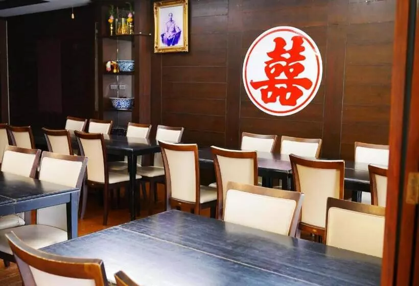 Hotelli Thanicha Resort Amphawa