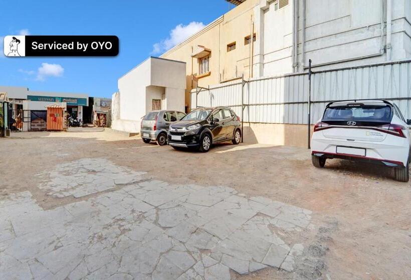 Hotel Townhouse Sundarapuram