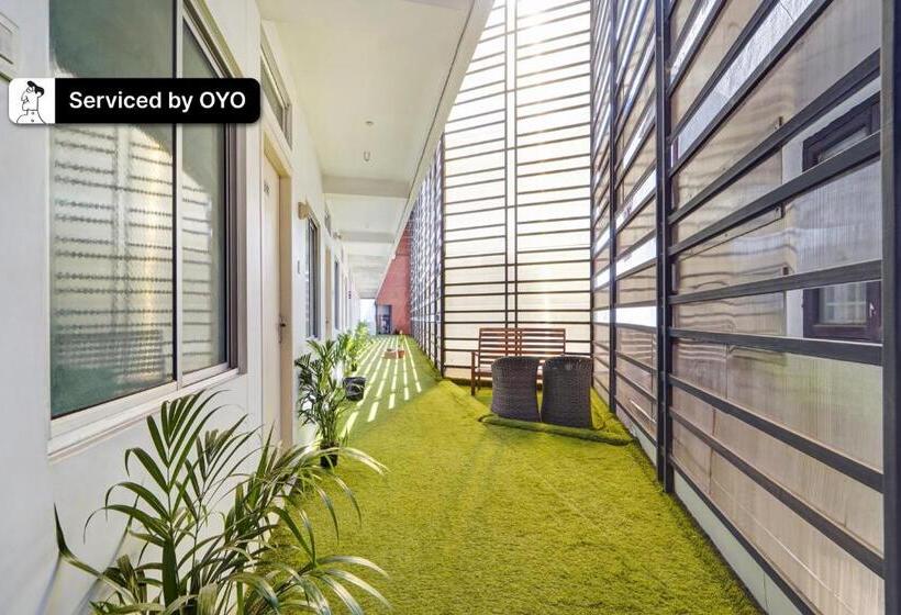 Hotel Townhouse Sundarapuram