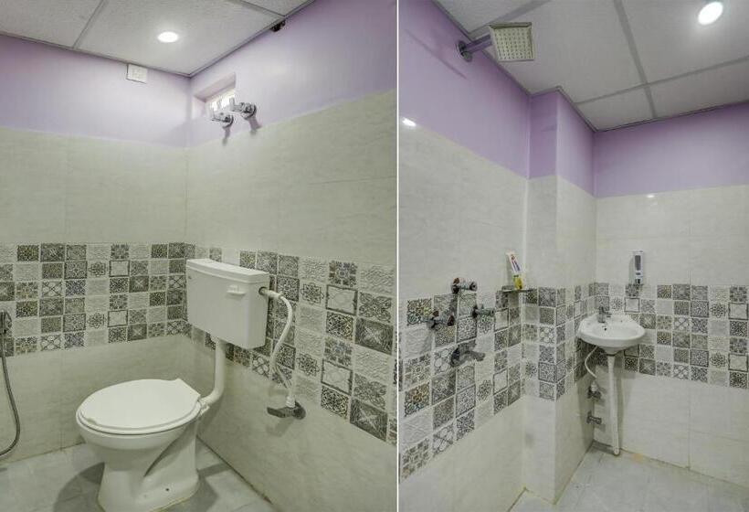 Oyo Hotel Crystal Inn