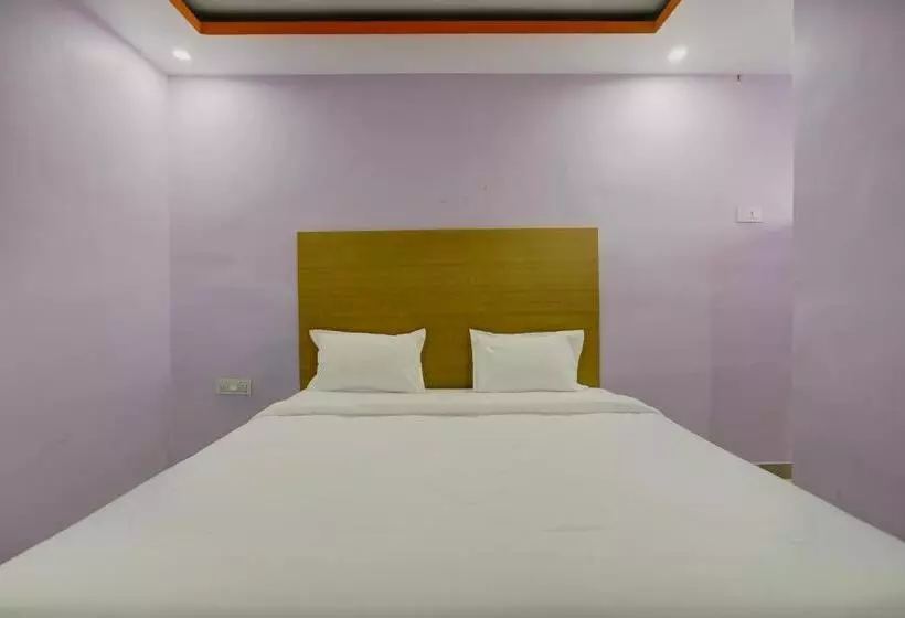 Oyo Hotel Crystal Inn