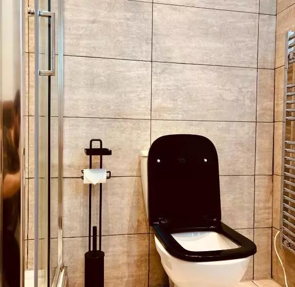 ペンション Robert House