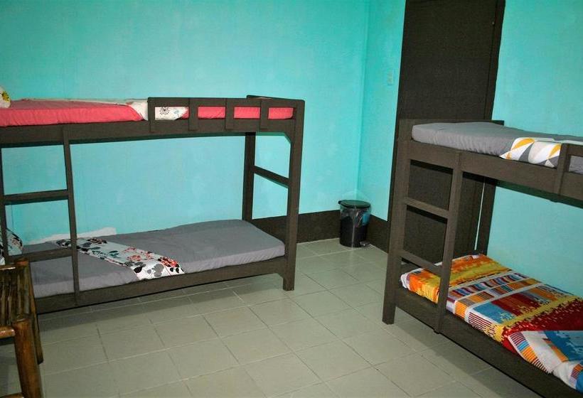 8th Street Guesthouse  Hostel