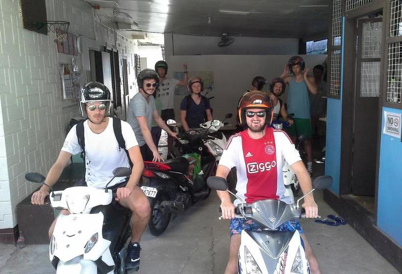 8th Street Guesthouse  Hostel