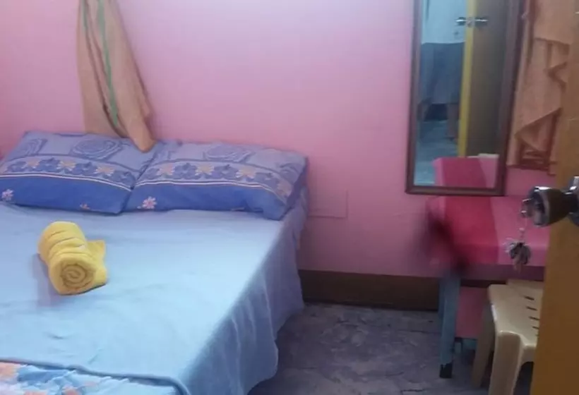 ベッドアンドブレックファースト Cvnb Bed & Bath Hostel