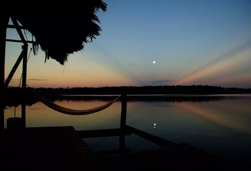 تختخواب و صبحانه Los Secretos Guesthouse