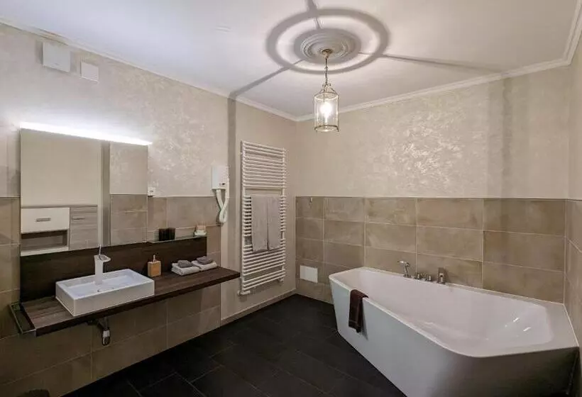 Boutique Hotel Albergo Brione