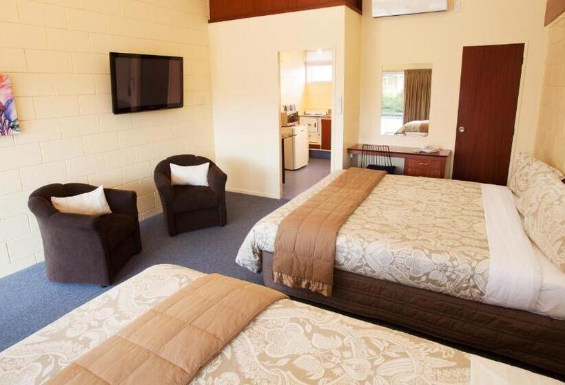 Broadway Motel & Miro Court Villas