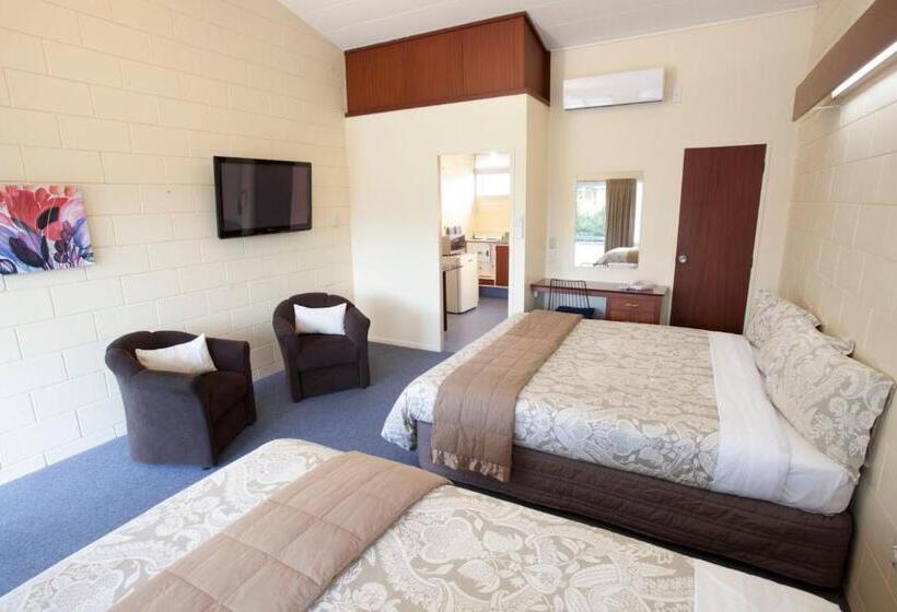 Broadway Motel & Miro Court Villas