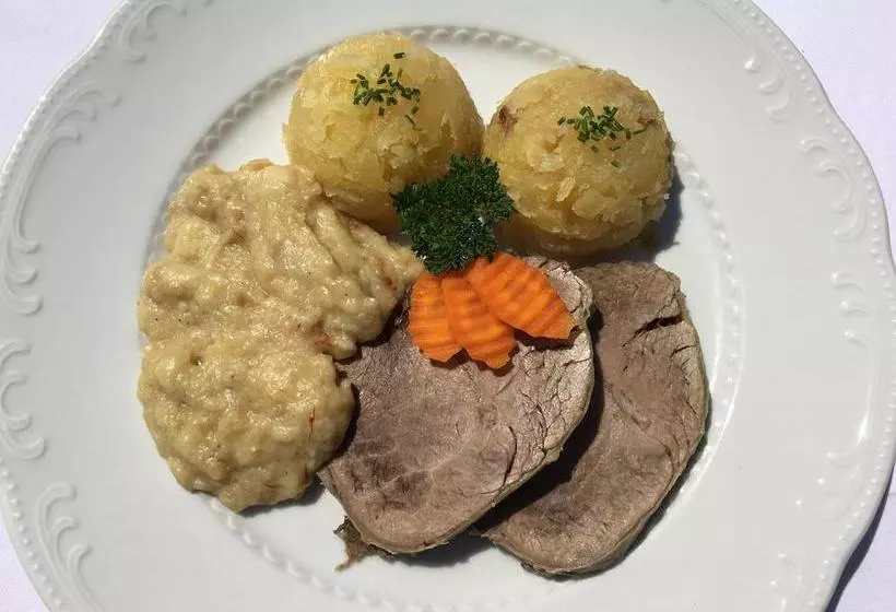 هتل Delalut