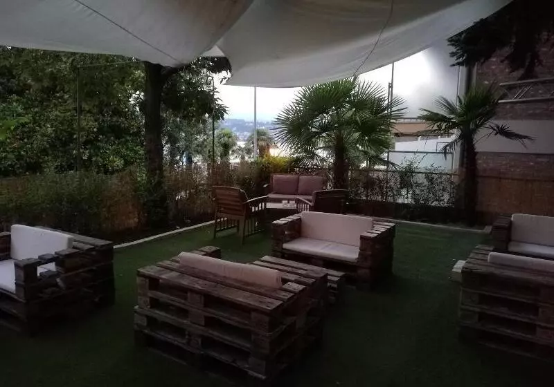 هتل Firenze Lugano