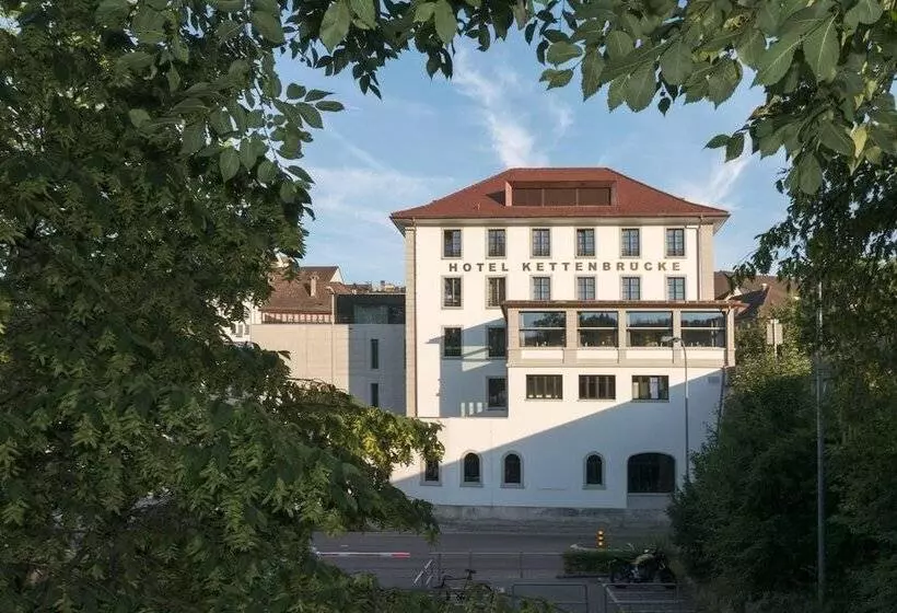 ホテル Kettenbrucke