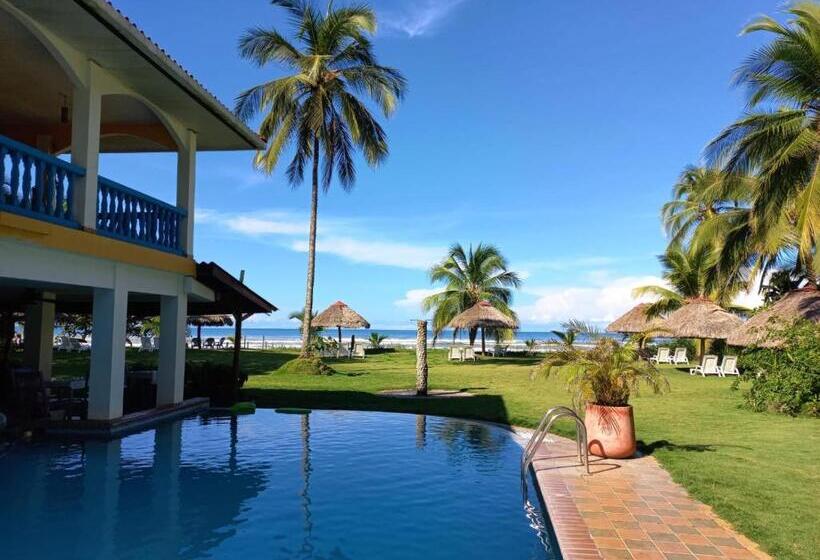 فندق Las Lajas Beach Resort