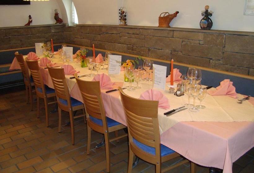 בית מלון כפרי Schiff